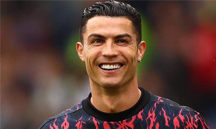 نابولي يصدم رونالدو وميلان يريد مهاجم تشيلسي